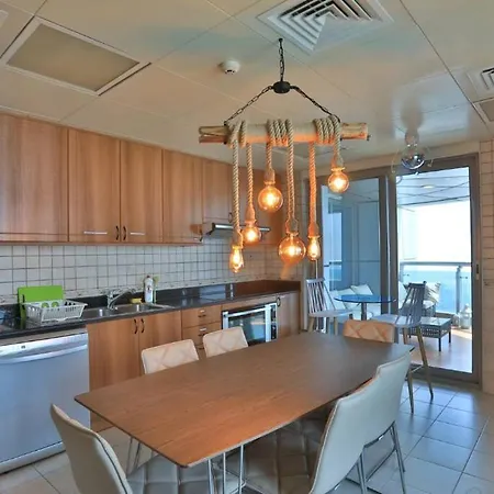 Stunning Marina View! Coliving Rooms In Princess Tower Marina Dubai Exterior photo