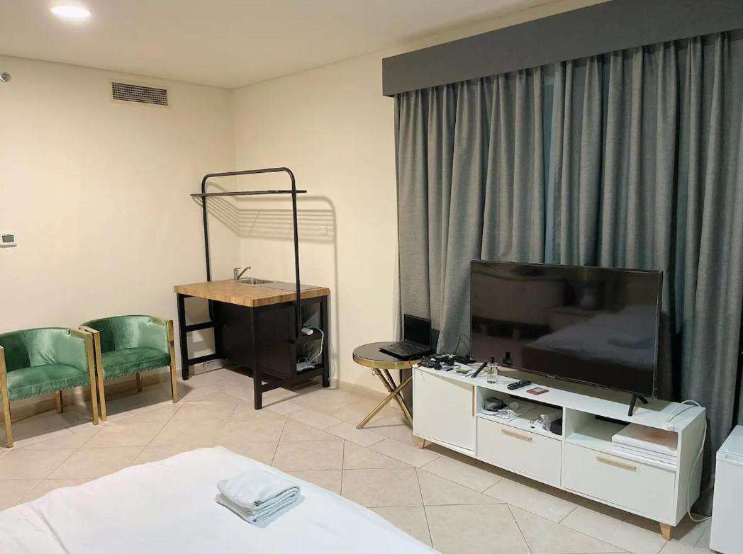 Stunning Marina View! Coliving In Princess Tower Marina * Dubai