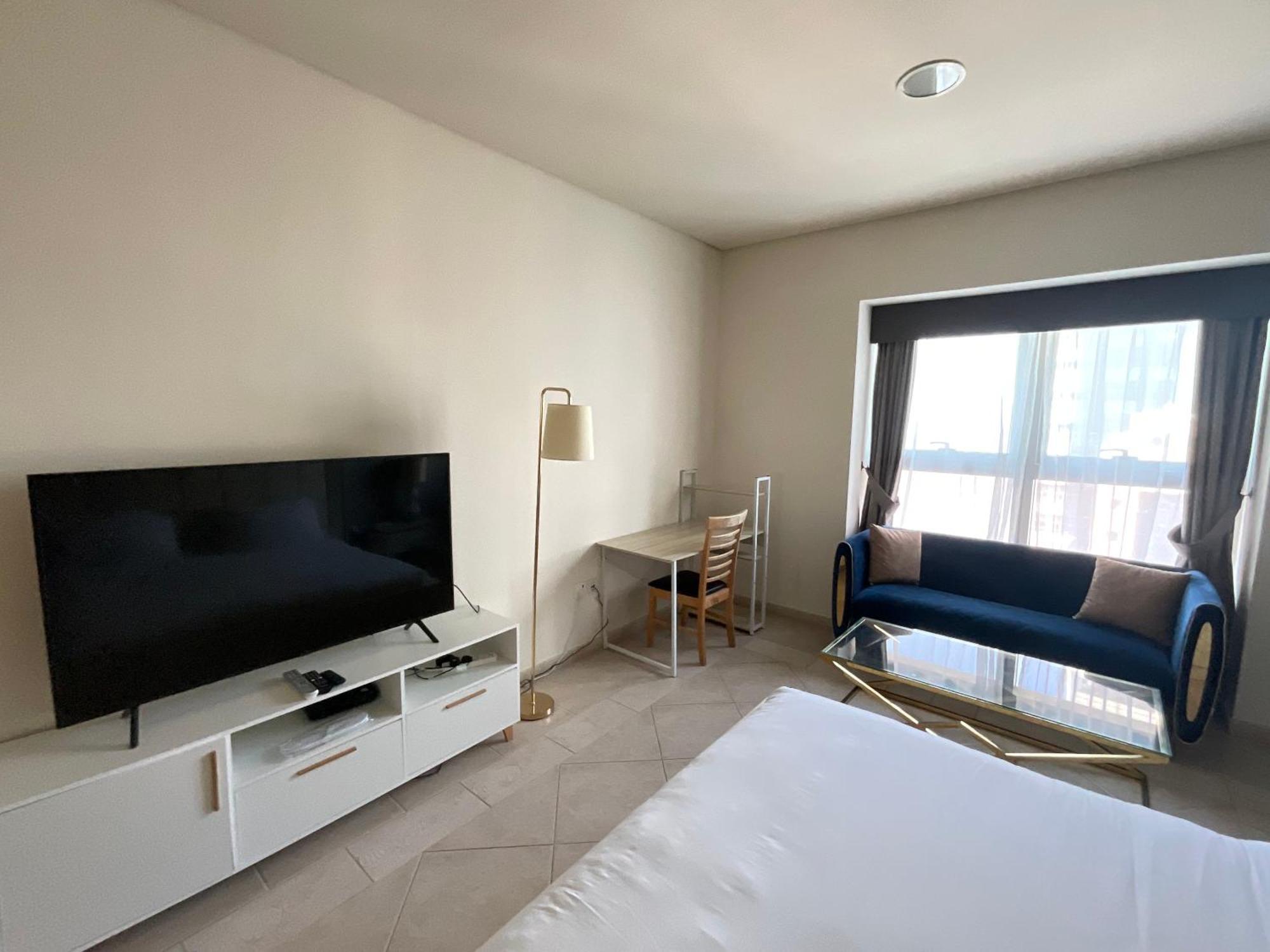 Homestay Stunning Marina View! Coliving In Princess Tower Marina *