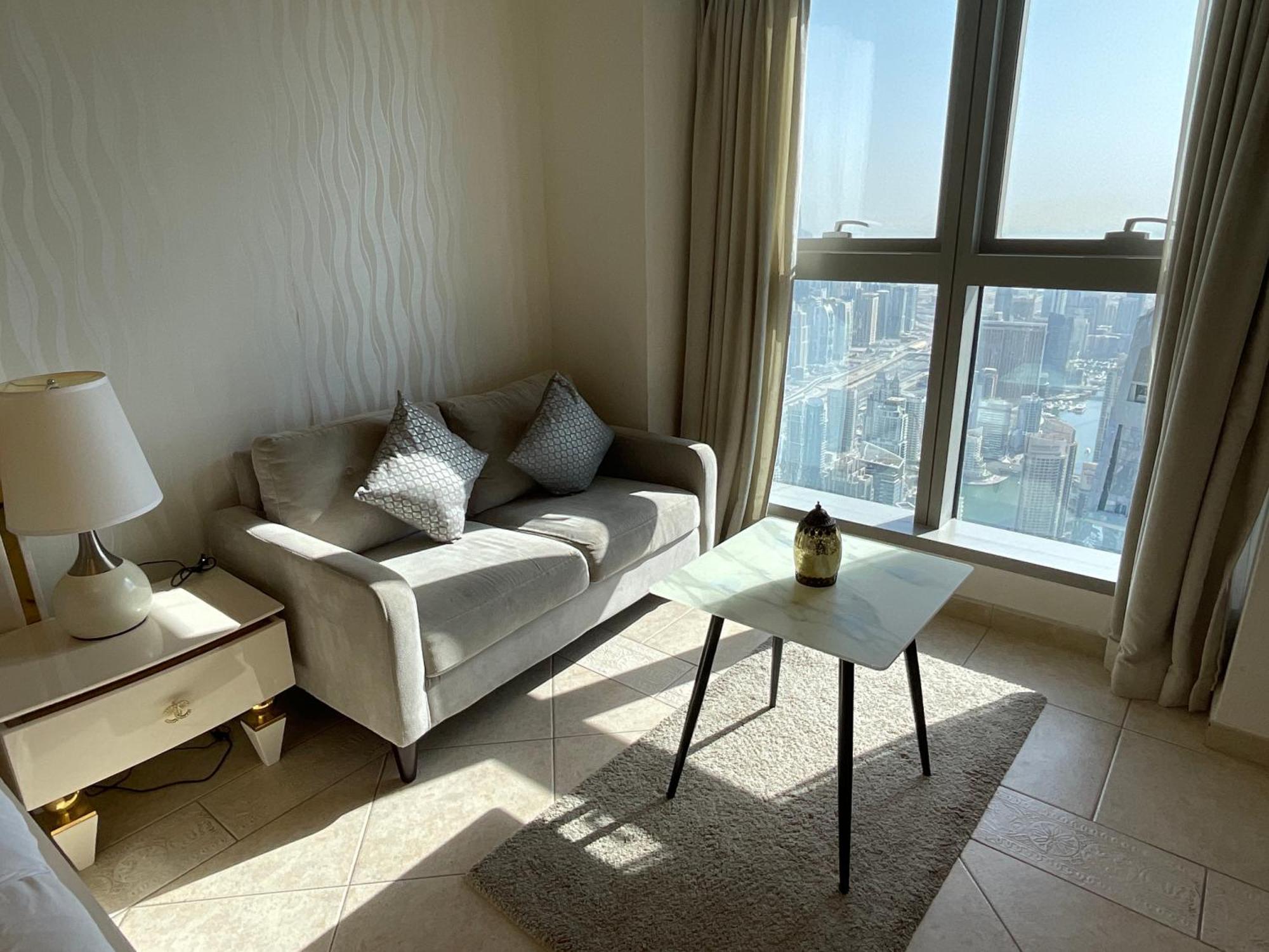 Homestay Stunning Marina View! Coliving In Princess Tower Marina