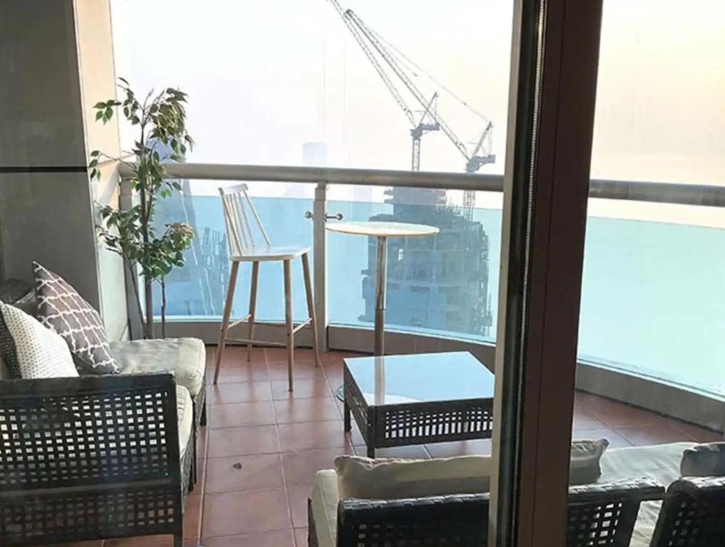Stunning Marina View! Coliving In Princess Tower Marina Homestay Dubai